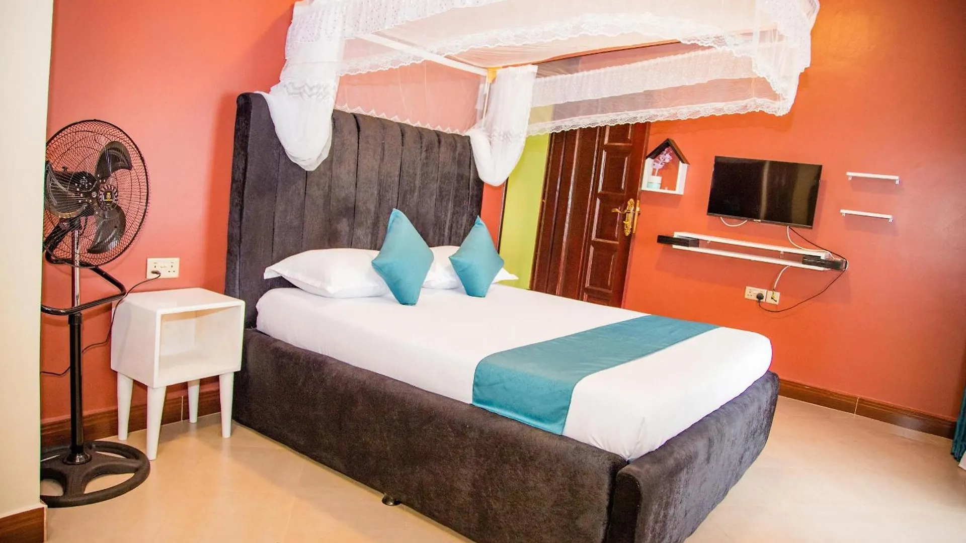 **** 酒店 Flobert Suites 坎帕拉 乌干达