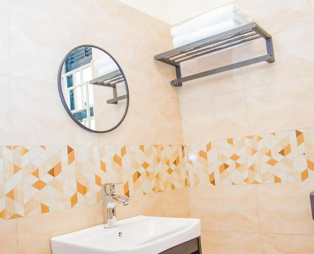 酒店 Flobert Suites 坎帕拉